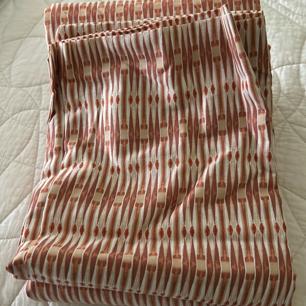 NWOT Twin bed sheets